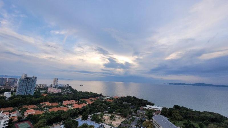 פאטאיה Andromeda Seaview Condo Near Beach מראה חיצוני תמונה