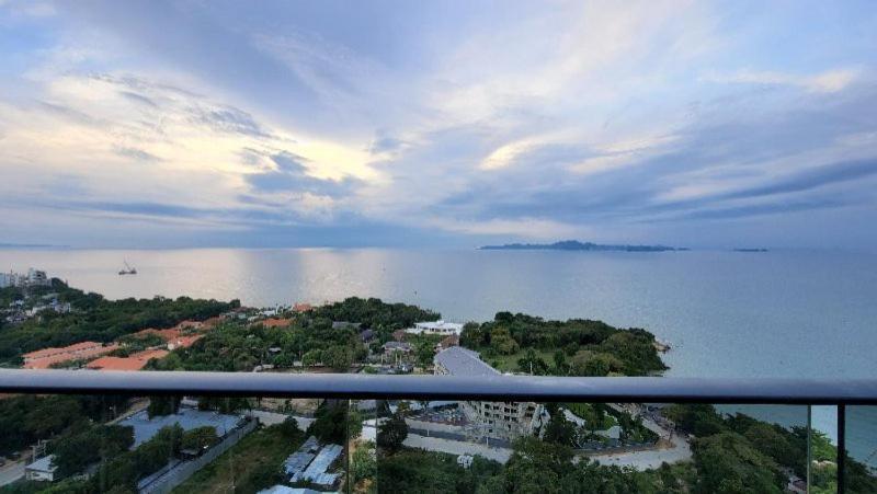 פאטאיה Andromeda Seaview Condo Near Beach מראה חיצוני תמונה